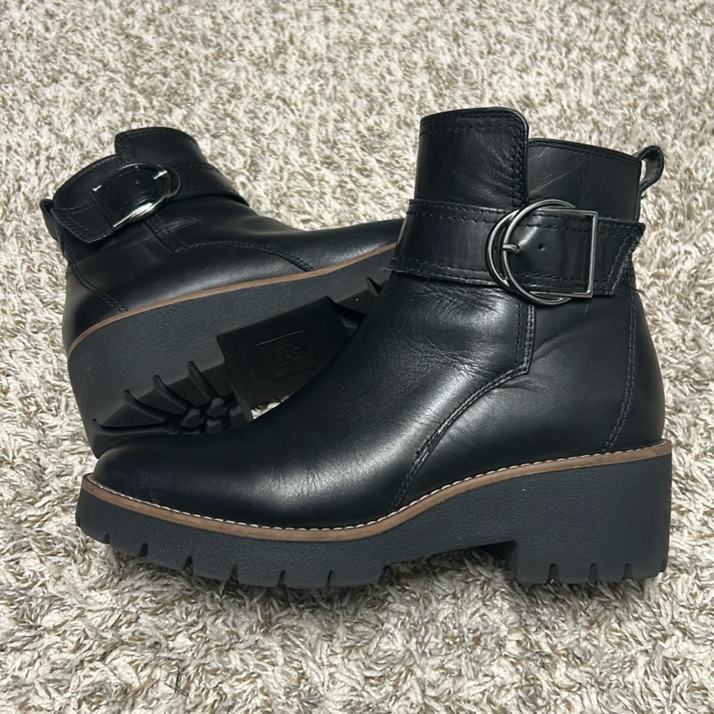 Blondo Dagger Black Leather Boots